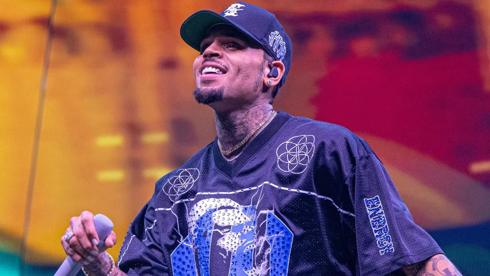 Chris Brown Silent as Legal Team Fails to Respond Amid Ongoing Criminal Case in UK