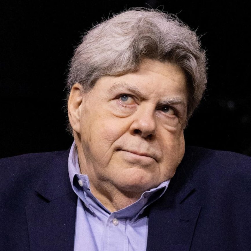 Fans Toast George Wendt as Cheers Bar Becomes a Tribute to His Enduring Legacy