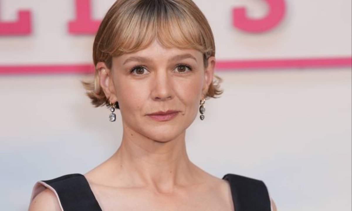 Freezing Summer Warmth as Carey Mulligan and Cast Bring Heart to The Ballad of Wallis Island