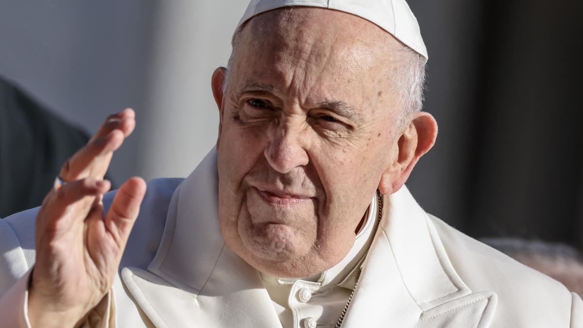 Late-Night Hosts Roast First American Pope with Jokes About Ford Trucks, Chili’s, and “New Pope, Who Dis”