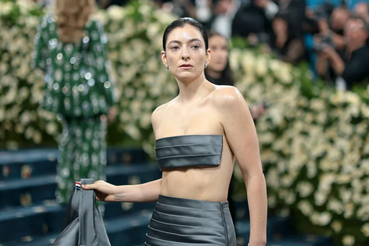 Lorde Reflects on Expansive Gender Identity Without Labels in Candid New Interview