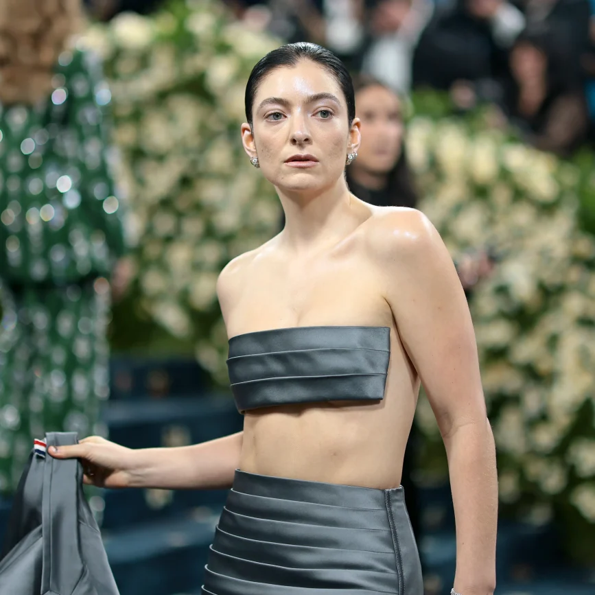 Lorde Reflects on Expansive Gender Identity Without Labels in Candid New Interview