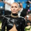Miley Cyrus Reveals How Reinke’s Edema Shapes Her Voice and Challenges Her Touring Lifestyle