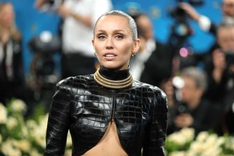 Miley Cyrus Reveals How Reinke’s Edema Shapes Her Voice and Challenges Her Touring Lifestyle