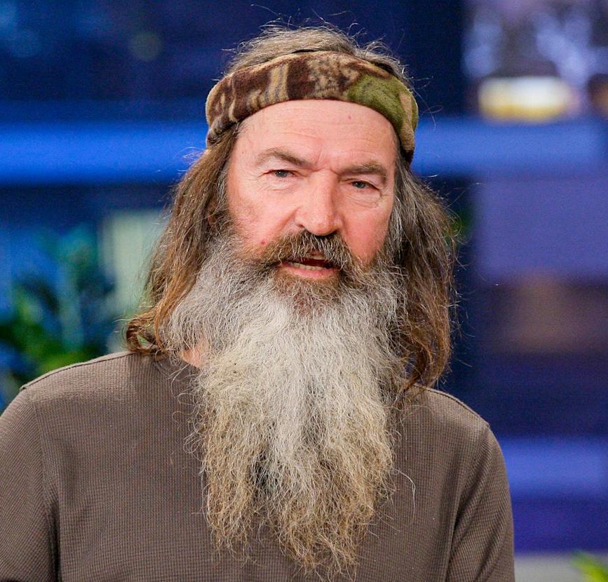 Phil Robertson, 'Duck Dynasty' Patriarch and Duck Commander Founder, Dies at 79 After Alzheimer’s Battle