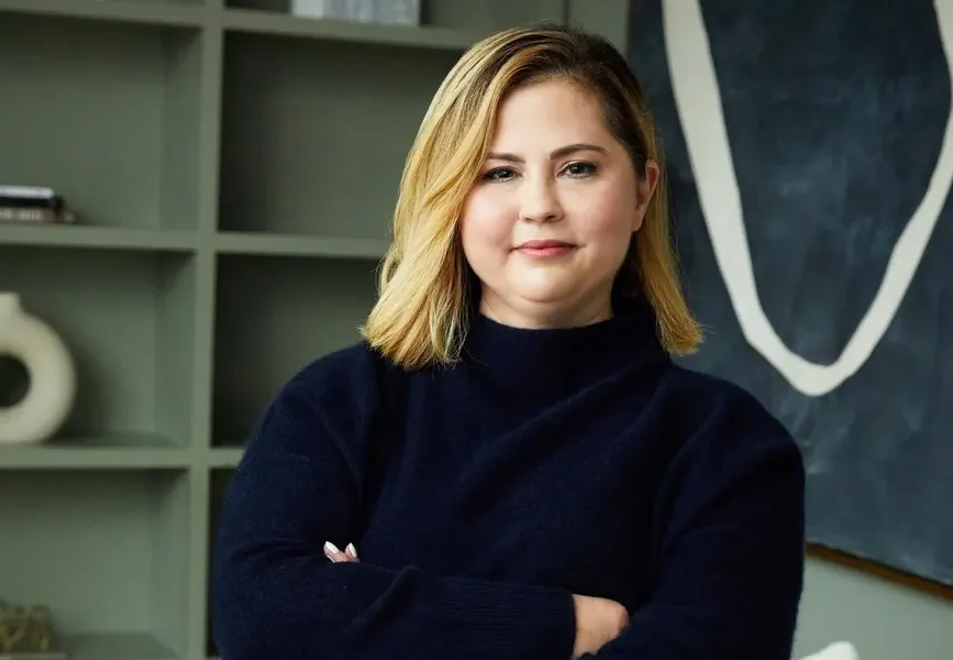 Wondermind’s Financial Crisis Deepens as CEO Mandy Teefey Faces Scrutiny Over Missed Paychecks and Leadership Choices