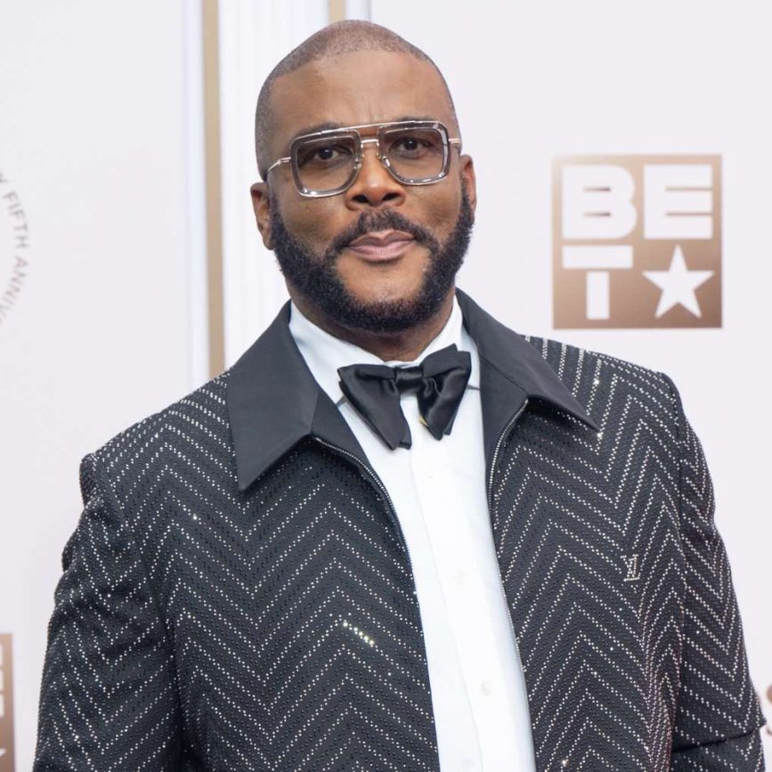Actor Sues Tyler Perry for $260 Million, Alleging Sexual Coercion and Retaliation on Set