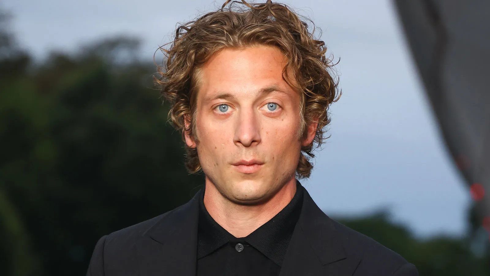 Jeremy Allen White Channels Springsteen’s Soul in Biopic About the Making of Nebras