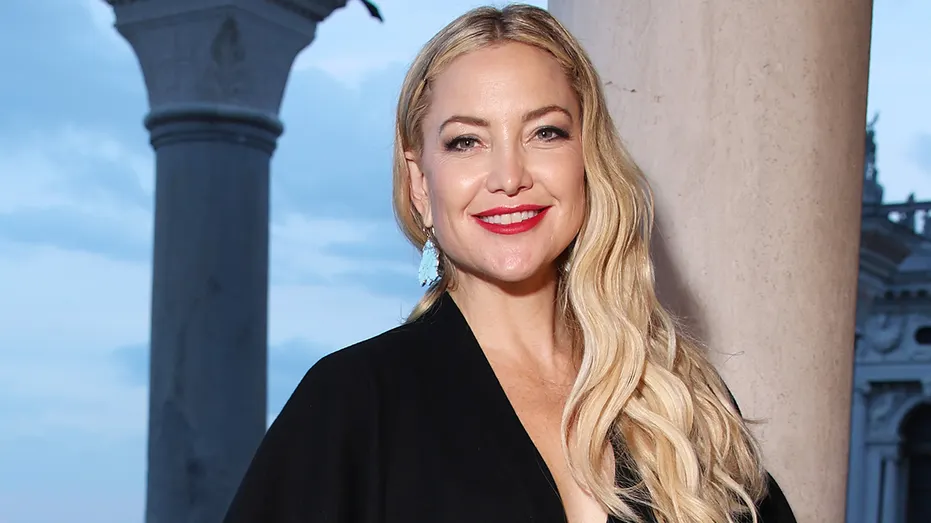 Kate Hudson Opens Up About Emancipation Plans, Early Career Break, and Life Growing Up with Goldie Hawn