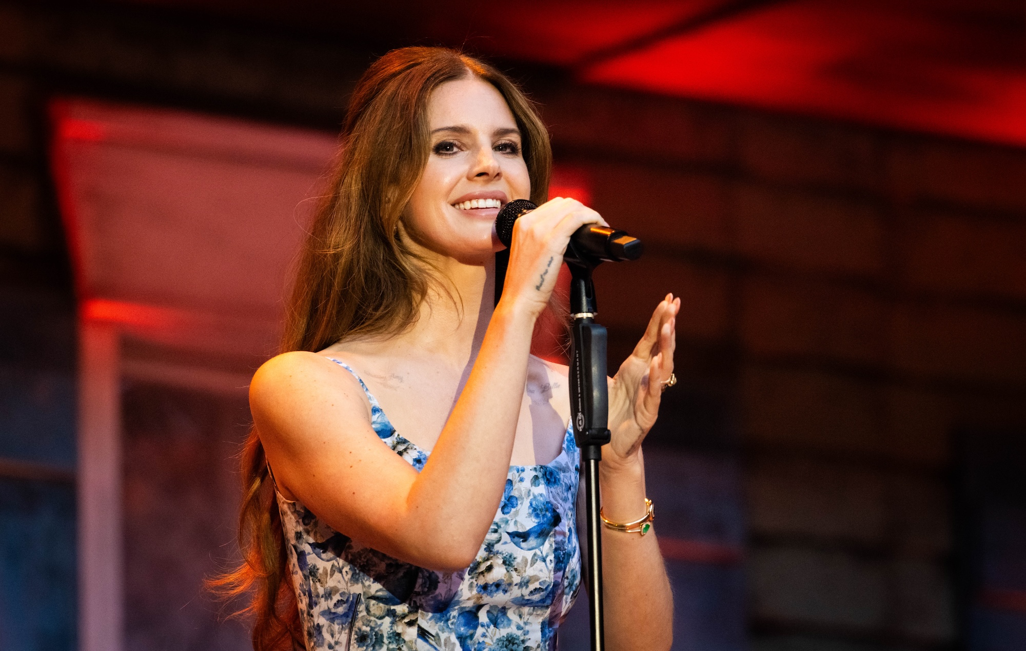 Lana Del Rey Captivates Cardiff with Emotional Spectacle and Stadium-Size Storytelling