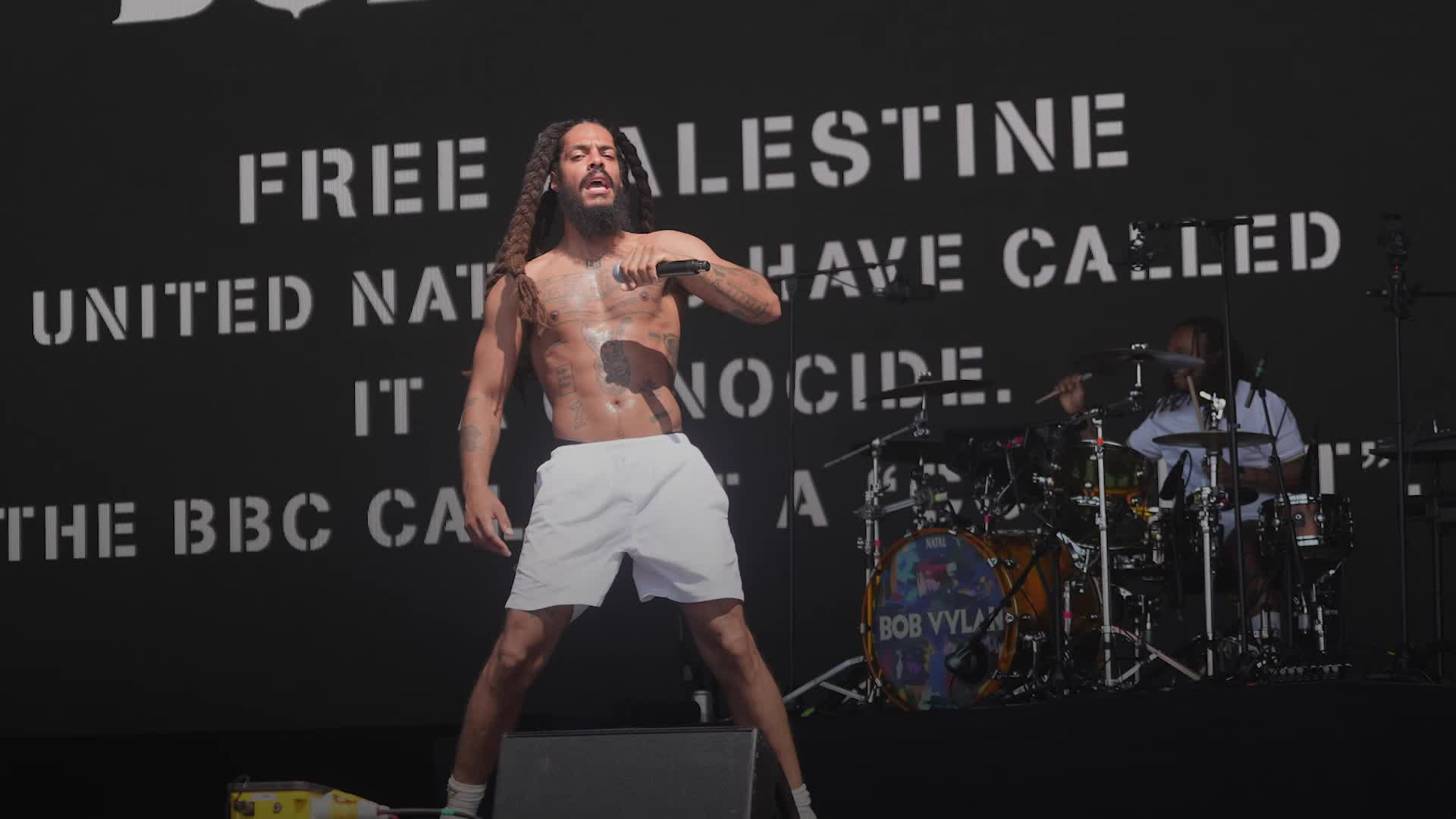 Police Review Glastonbury Sets After Artists Condemn IDF, Spark Outrage Over Political Rhetoric