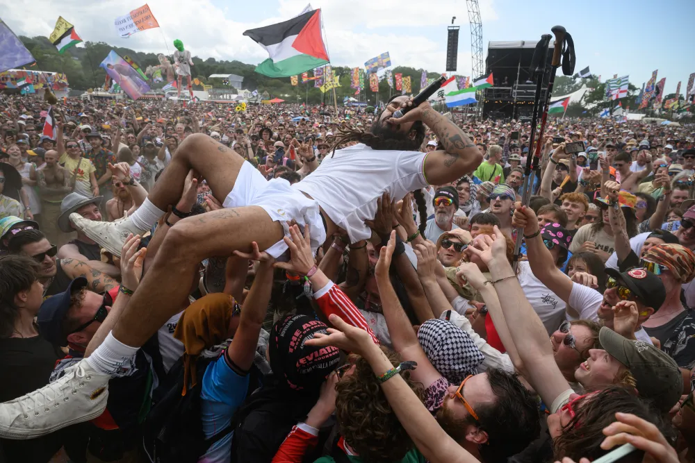 Police Review Glastonbury Sets After Artists Condemn IDF, Spark Outrage Over Political Rhetoric
