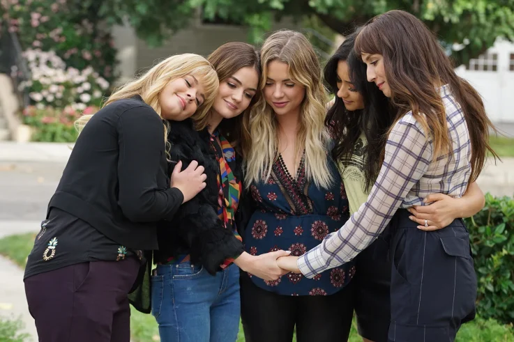 Pretty Little Liars Cast Open to Reunion as Movie Format Gains Support Over Full Series Return