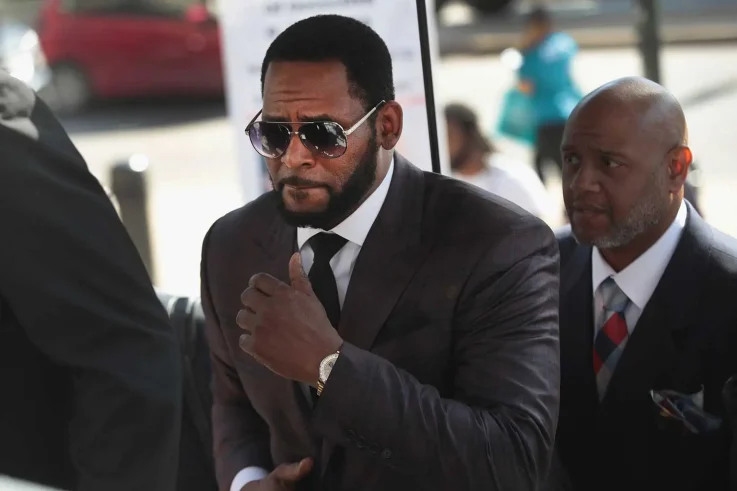 R. Kelly Overdosed in Solitary After Being Denied Surgery for Blood Clots