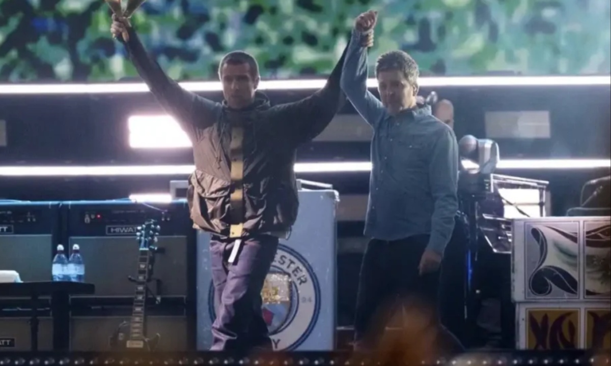 Oasis Ignites Cardiff with Emotional Reunion Show After 16 Years Apart