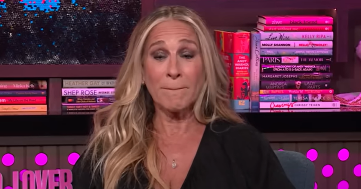 Sarah Jessica Parker Reacts Awkwardly to Lauren Sánchez’s Vogue Cover in Tense TV Moment